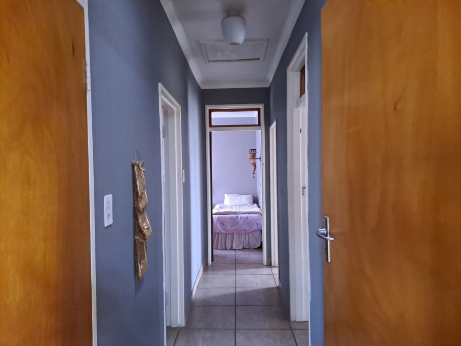 3 Bedroom Property for Sale in Vredenburg Western Cape